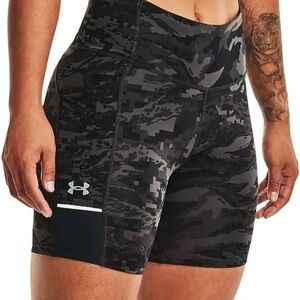 NWT Under Armour Women's Dark Camo Athletic Shorts
